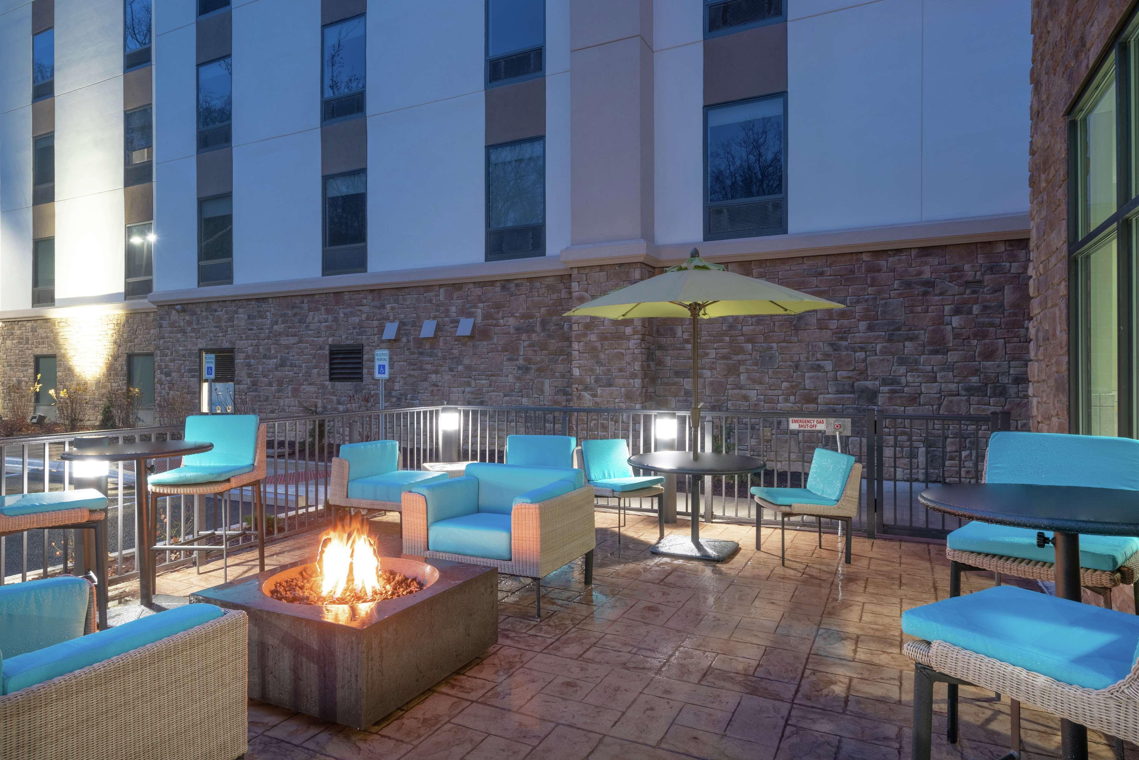 Hampton Inn Weston, Wv Exterior photo